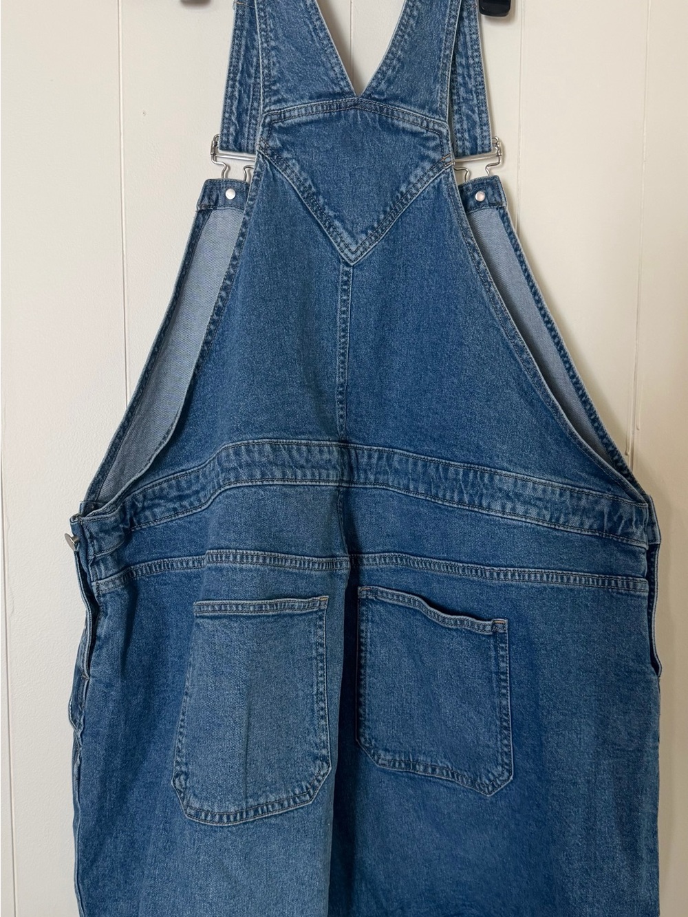GAP Denim Women’s Overall Shorts - Picture 3 of 3